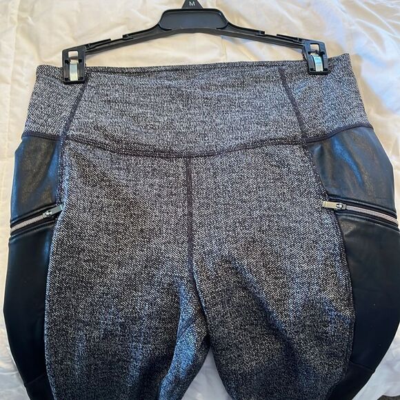 Athleta Herringbone Luxe Metro Drifter Leggings Size M GUC Gray/black - Picture 3 of 7